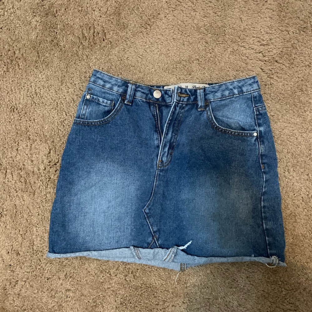 peark denim mini skirt